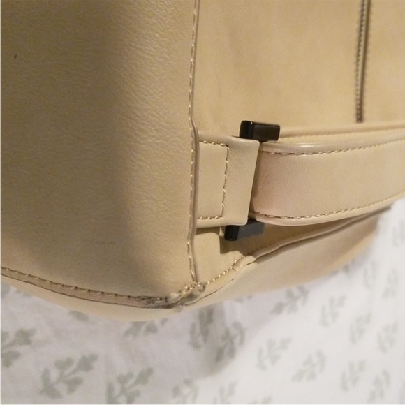 Pixie Mood vegan yellow lemonade Kim backpack crossbody convertible bag - Picture 8 of 9